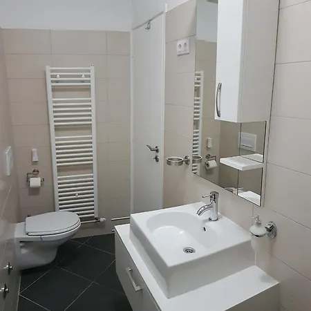 Rados - 4 Sterne, 3 Fuer Maximal 18 Gaeste