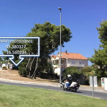 Rados - 4 Sterne, 3 Fuer Maximal 18 Gaeste * Supetar