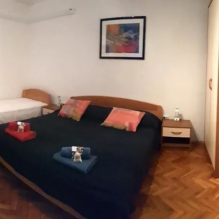 Rados - 4 Sterne, 3 Fuer Maximal 18 Gaeste